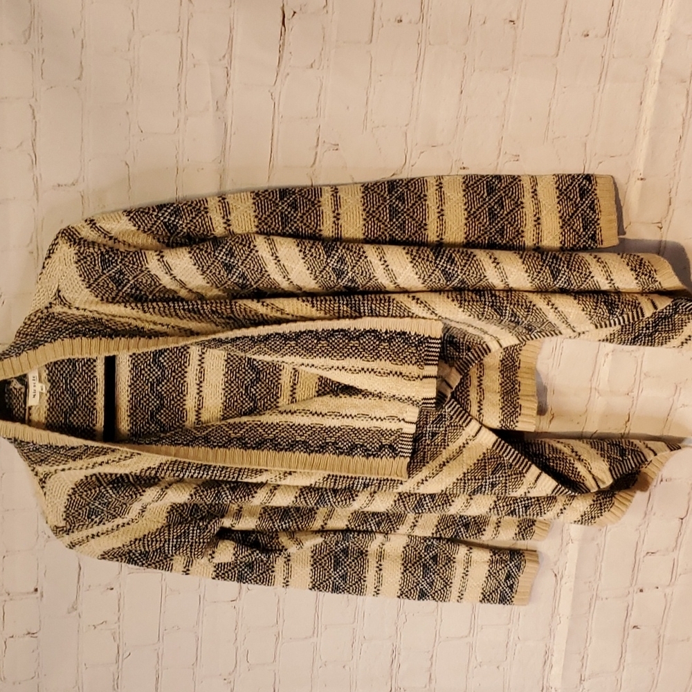 NWOT MIRACLE Wrap Sweater, Size M/L